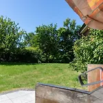 شقة Hus-pellworm-1-ferienwohnung-meerestraum