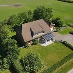 Hus-pellworm-1-ferienwohnung-meerestraum بيلفورن