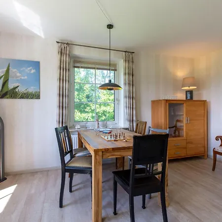Hus-pellworm-1-ferienwohnung-meerestraum * Pellworm