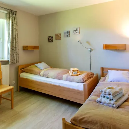 Hus-pellworm-1-ferienwohnung-meerestraum Lejlighed Pelvorm