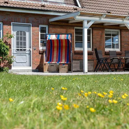 Hus-pellworm-1-ferienwohnung-meerestraum *