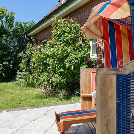 Hus-pellworm-1-ferienwohnung-meerestraum